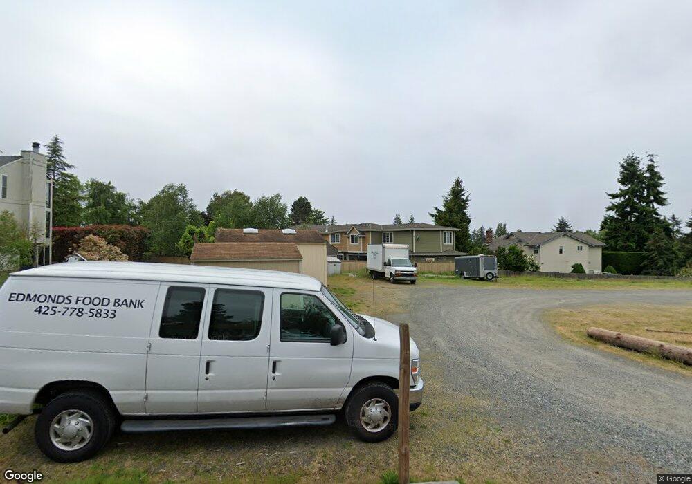 737 Aloha St, Edmonds, WA 98020 - photo 1