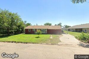 211 N Garfield St, Lakin, KS 67860
