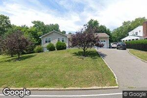 19 Studio Hill Rd, Briarcliff Manor, NY 10510