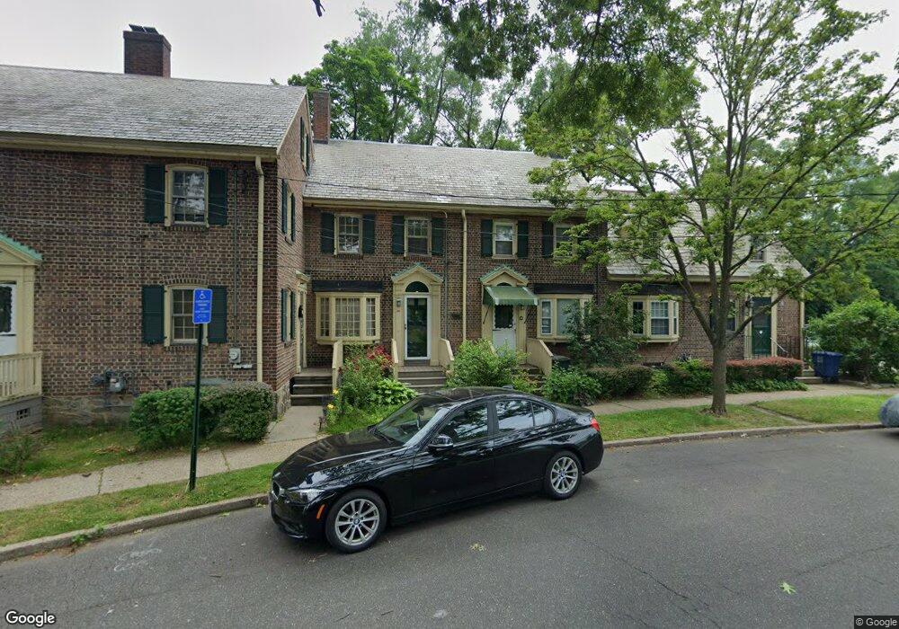 31 Forest Ct, Bridgeport, CT 06604 - photo 1