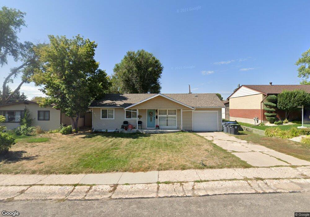 920 Hillcrest Rd, Cheyenne, WY 82001 - photo 1