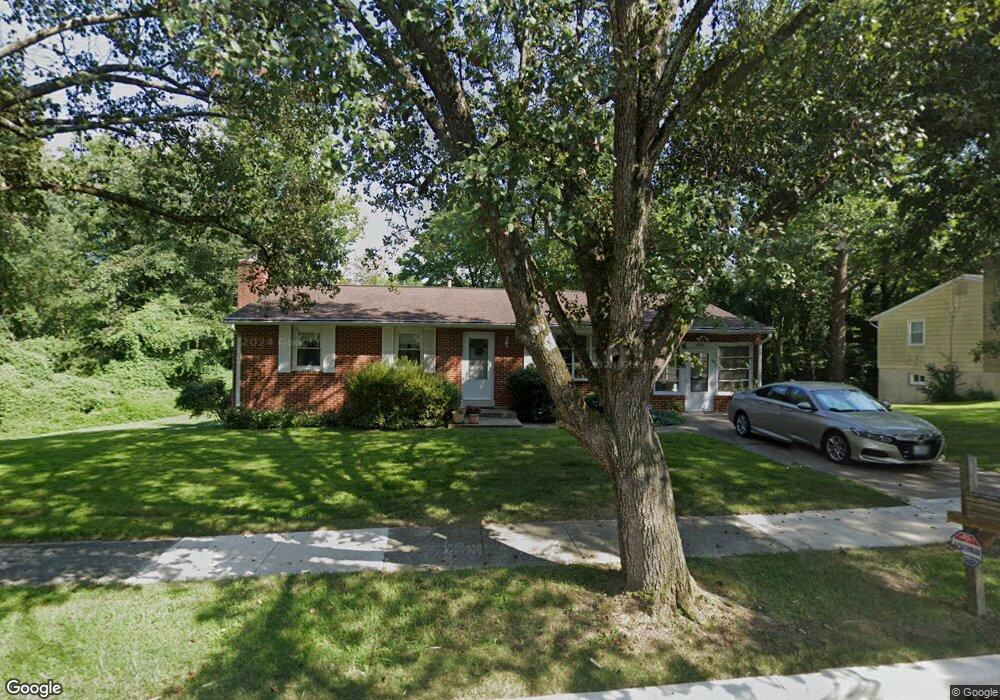 12513 Calvert Hills Dr, Beltsville, MD 20705 - photo 1