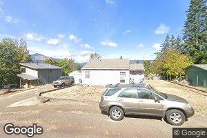 136 NE Tahoma St, Cascade Locks, OR 97014