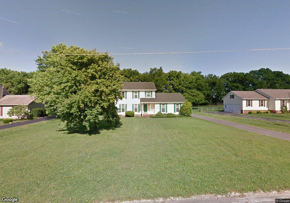 105 Northwood Ave, Shelbyville, TN 37160 - photo 1