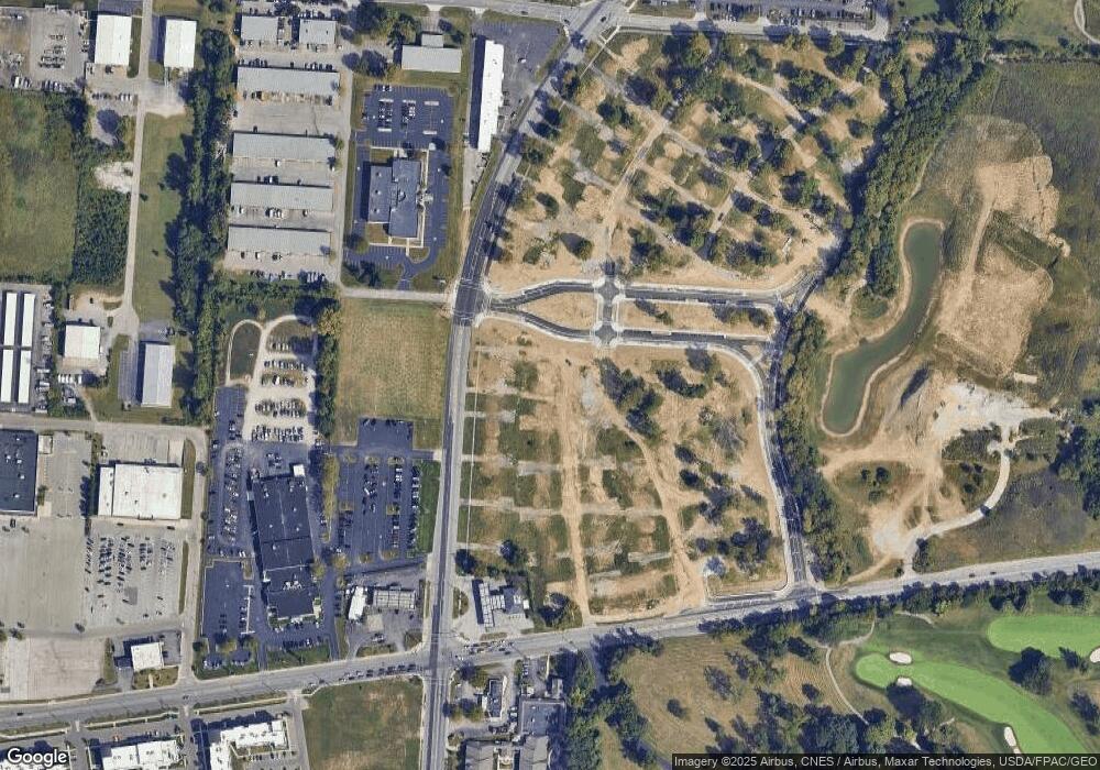 93 Midcliff Dr unit M, Columbus, OH 43213 - photo 1