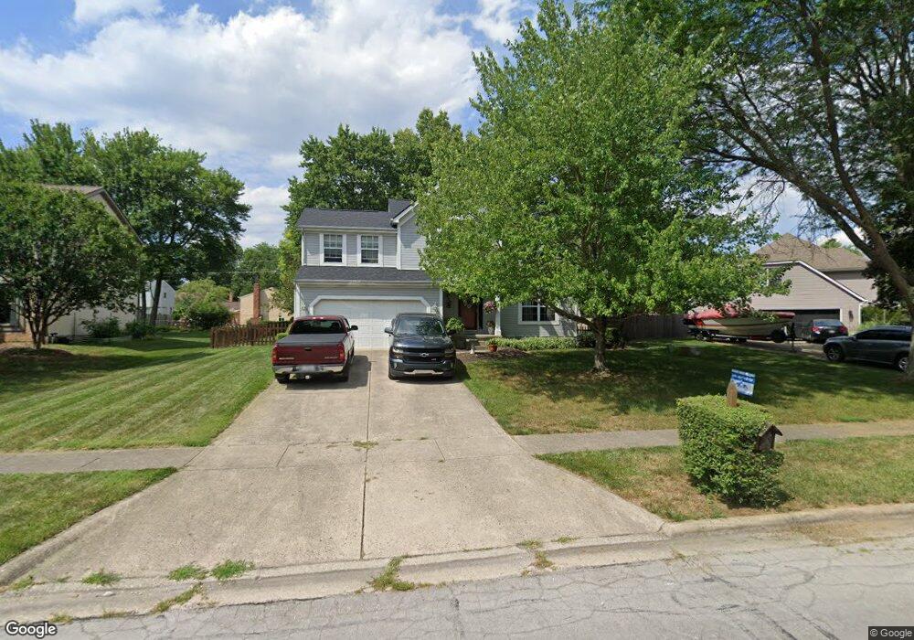 699 Ridenour Rd, Columbus, OH 43230 - photo 1