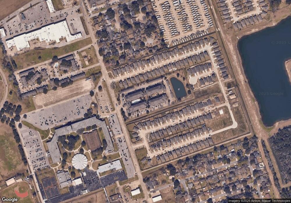 Melbourne Senior, Alvin, TX 77511 - photo 1