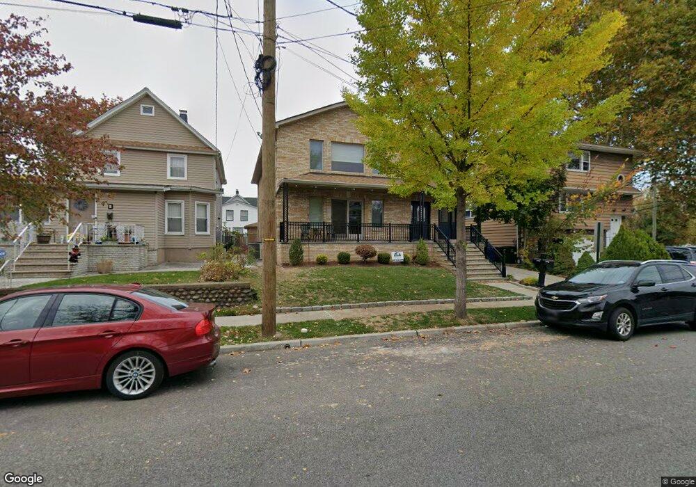 8 Chestnut St, Rutherford, NJ 07070 - photo 1