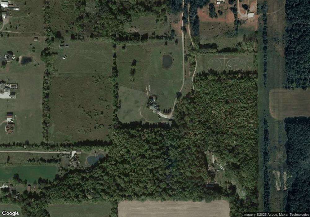 11190 E Carpenter Rd, Davison, MI 48423 - photo 1