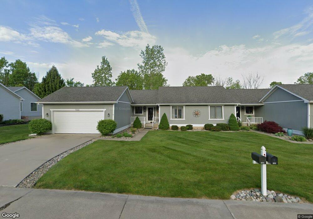 7220 Northfield Cir, Flushing, MI 48433 - photo 1