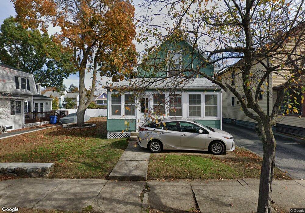 7 Avon Ct, Wakefield, MA 01880 - photo 1