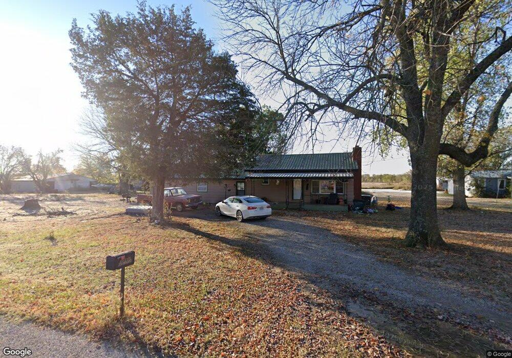 455 E 6th St, Oswego, KS 67356 - photo 1