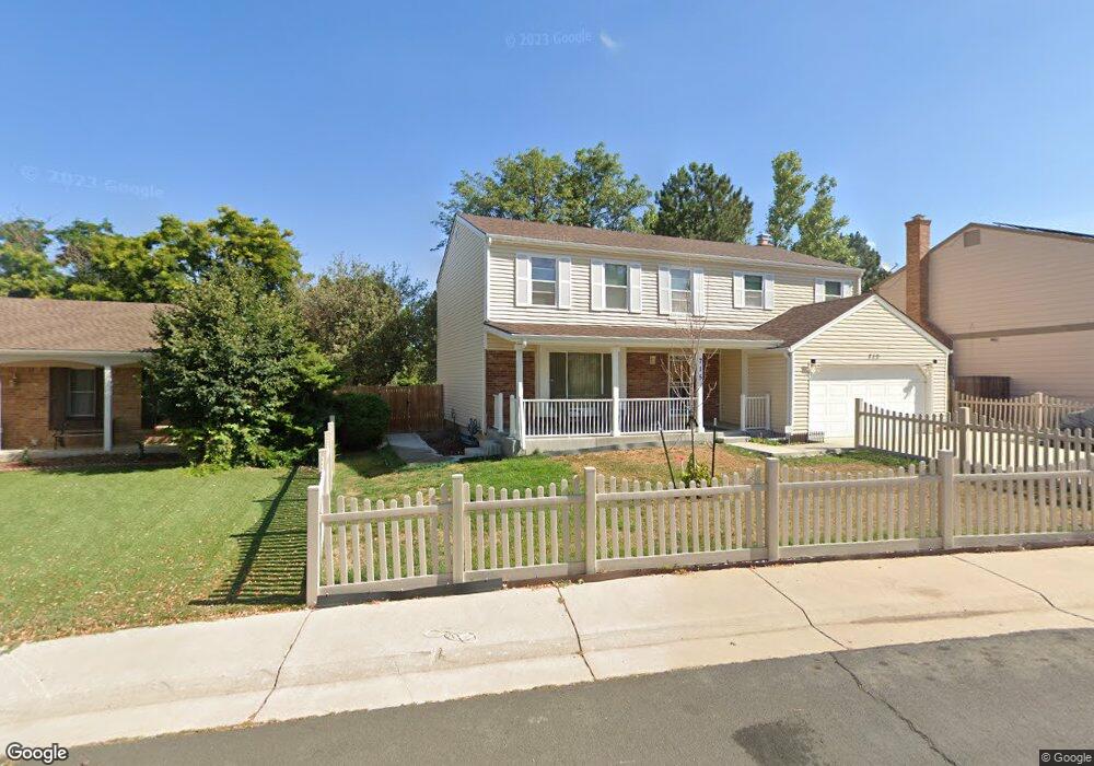 715 S Laredo Cir, Aurora, CO 80017 - photo 1