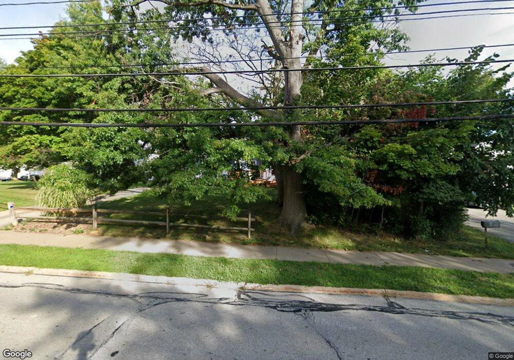 29241 Ridge Rd, Wickliffe, OH 44092 - photo 1