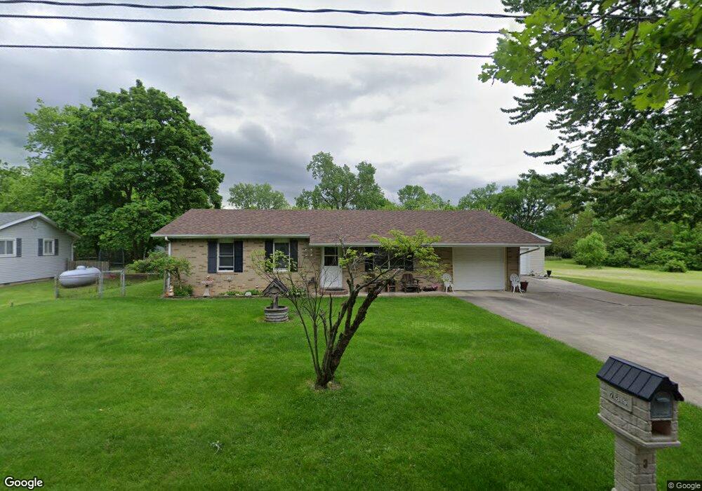 739 Nottingham Dr, Genoa, OH 43430 - photo 1