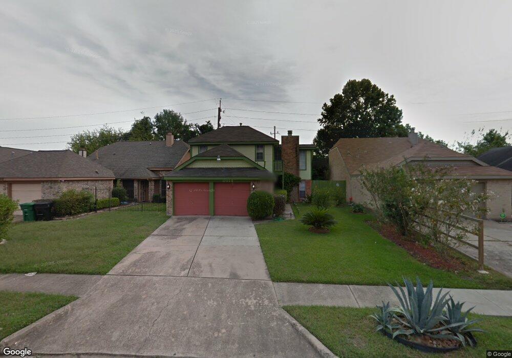 8614 Scenic Green Dr, Houston, TX 77088 - photo 1
