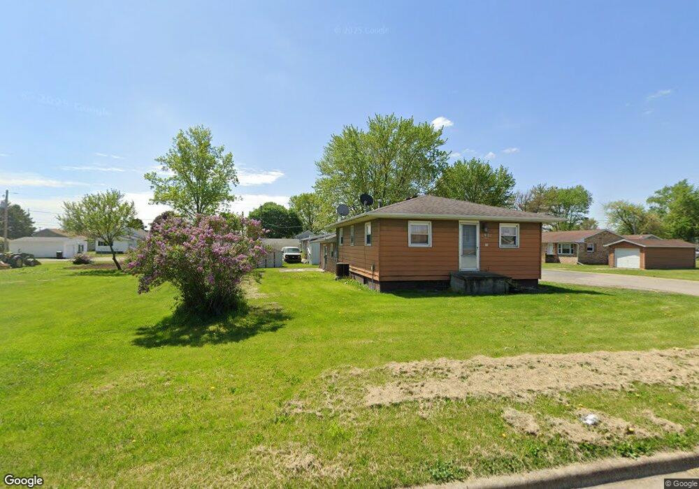 1901 Tremont St, Lincoln, IL 62656 - photo 1