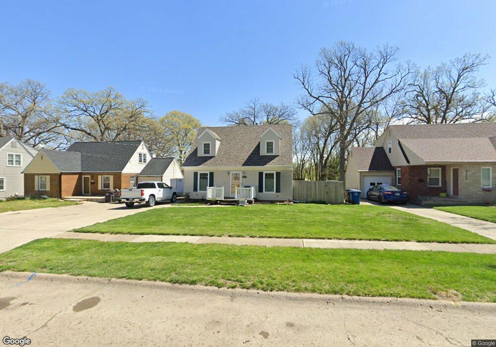 2317 33rd St, Des Moines, IA 50310 - photo 1