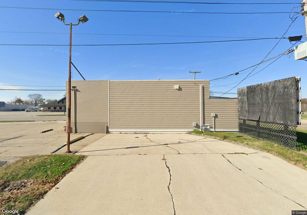 209 N Henrietta St, Effingham, IL 62401 - photo 1
