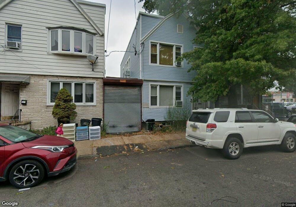 118 Roosevelt Ave, Jersey City, NJ 07304 - photo 1