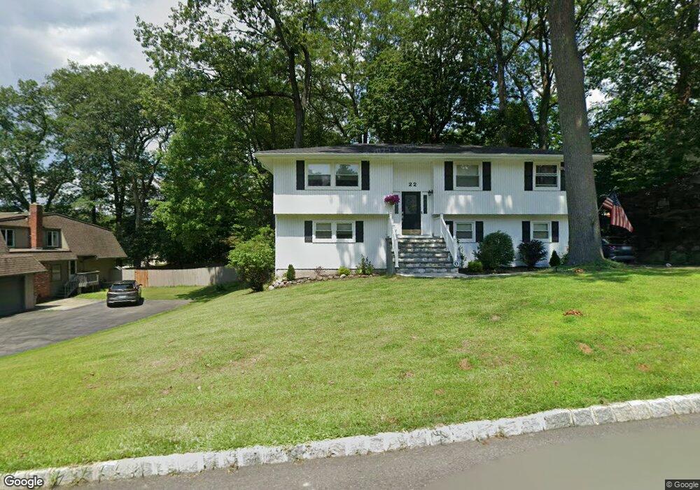 22 Sagamore Ave, Suffern, NY 10901 - photo 1