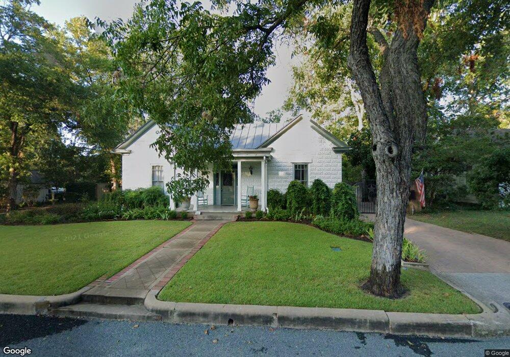 213 E Creek St, Fredericksburg, TX 78624 - photo 1