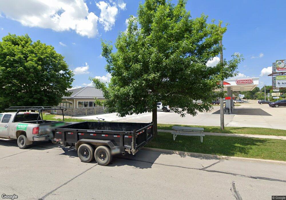 113 E 18th St, Cedar Falls, IA 50613 - photo 1