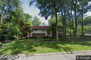 11 Hillcrest Dr, Randolph, NJ 07869