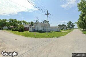 211 W 2nd St, Gridley, IL 61744