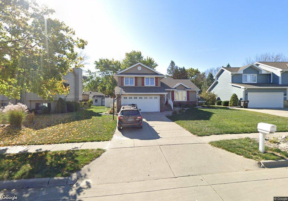 4724 Palm Ave, Des Moines, IA 50310 - photo 1