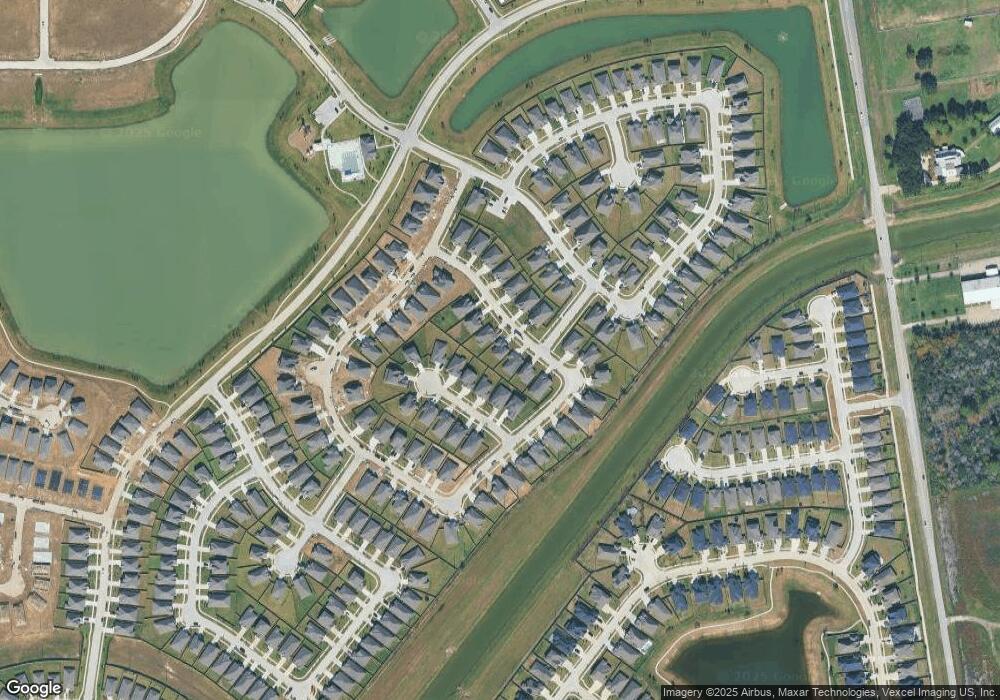 9519 Meghan Heights Dr, Highlands, TX 77562 - photo 1