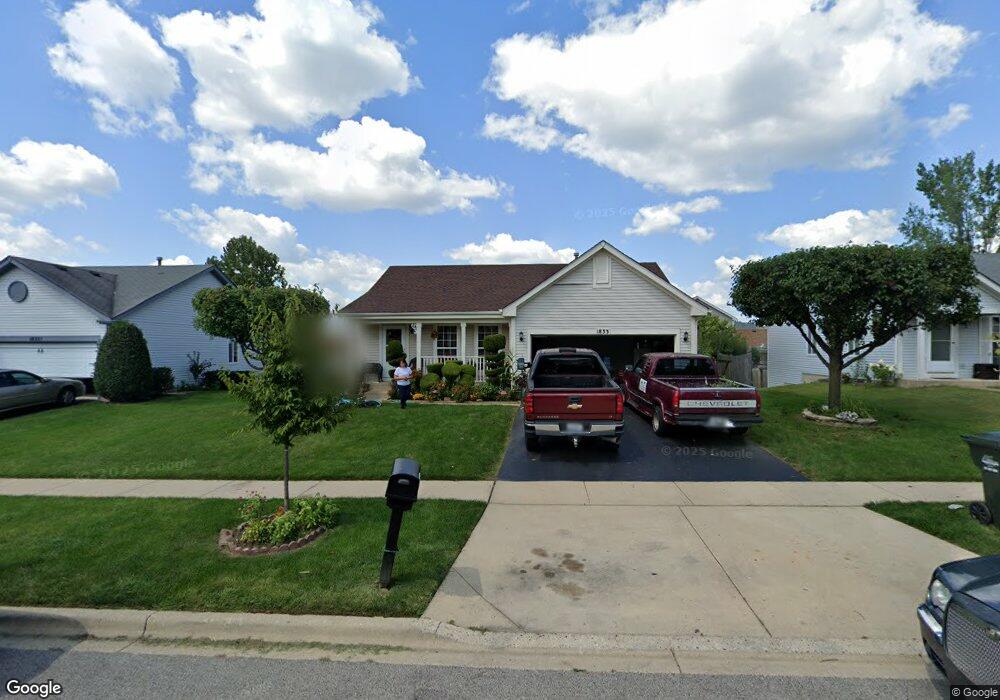 1833 Cambridge Dr, Carpentersville, IL 60110 - photo 1