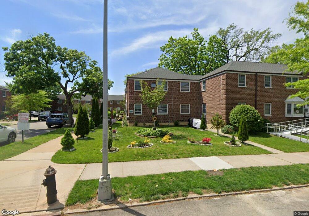 5812 251st St, Little Neck, NY 11362 - photo 1