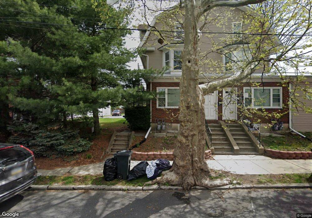 727 Quincy St, Allentown, PA 18109 - photo 1