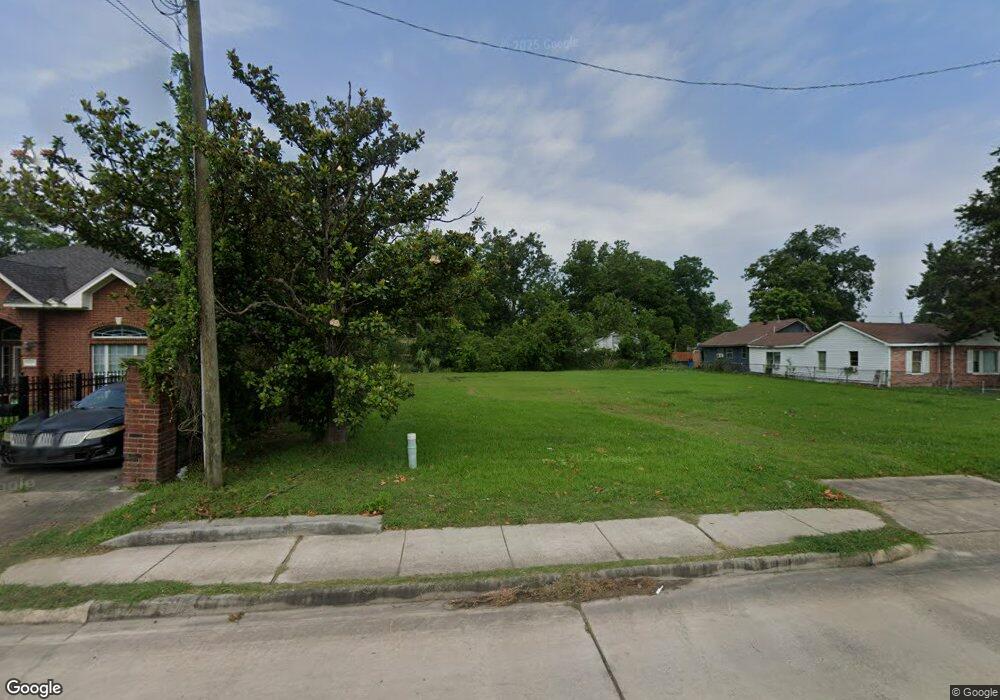 6005 Hirsch Rd, Houston, TX 77026 - photo 1