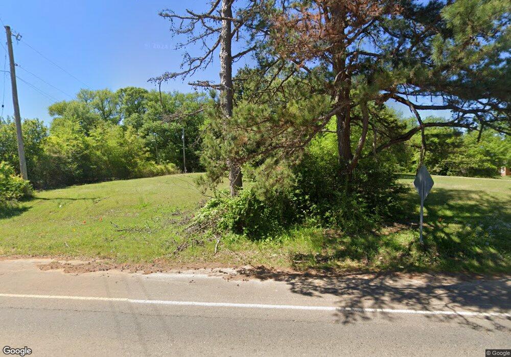 923 N Pine St, Vivian, LA 71082 - photo 1