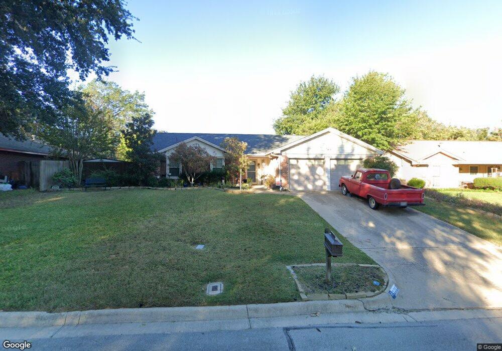 2713 Springbrooke Dr, Hurst, TX 76054 - photo 1