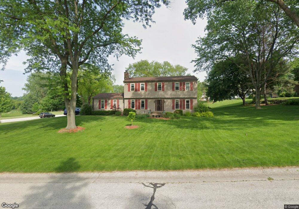 1360 Poplar Ridge Ct, Brookfield, WI 53045 - photo 1