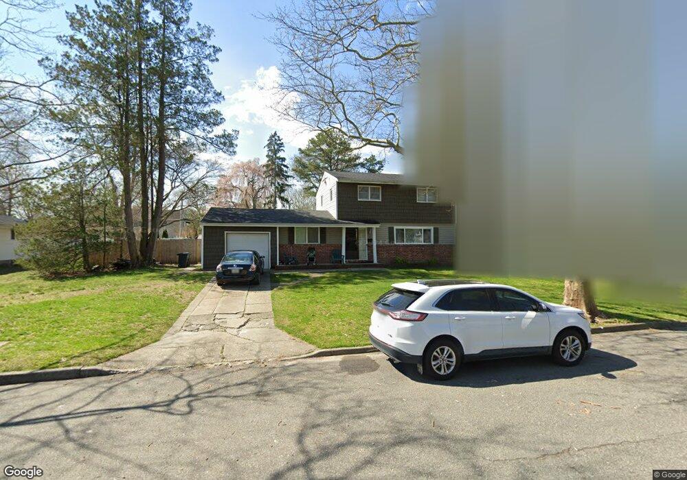 5 Cedar Crest Dr, Dix Hills, NY 11746 - photo 1