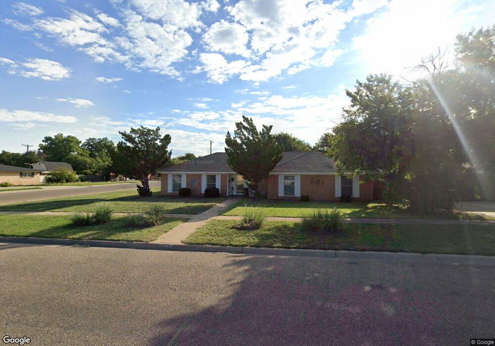 501 Phillips Dr, Dumas, TX 79029 - photo 1