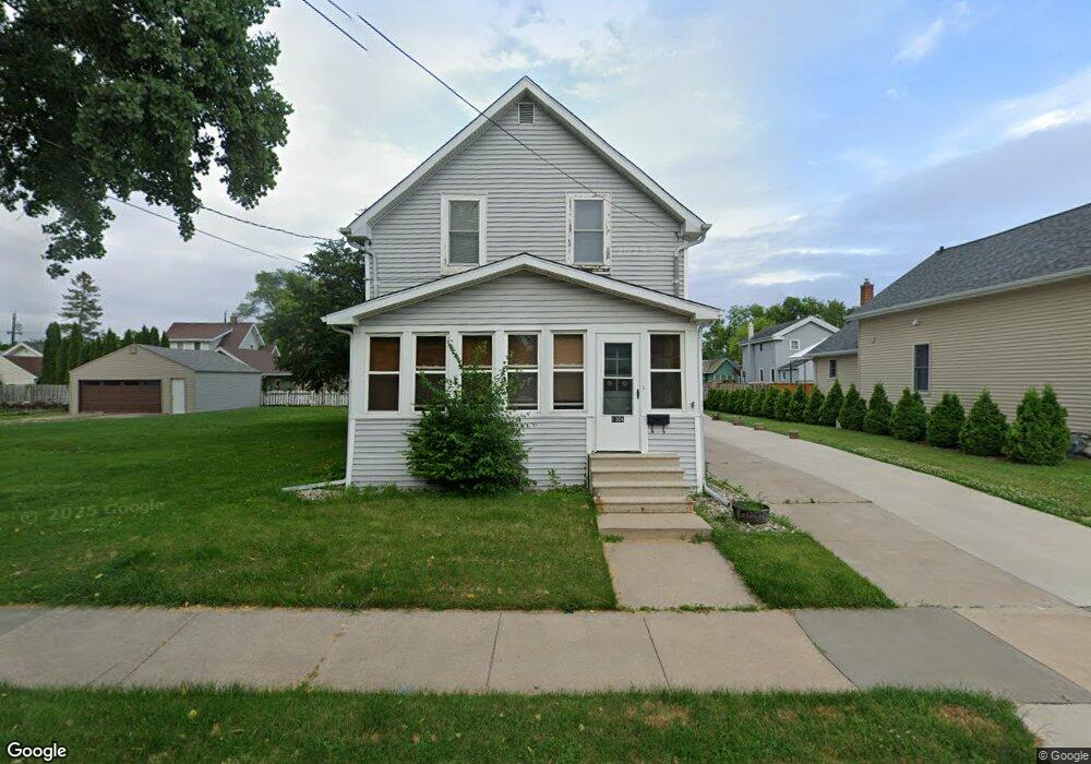 1312 Walnut St, Oshkosh, WI 54901 - photo 1