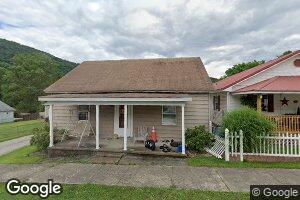 405 Center St, Pratt, WV 25162