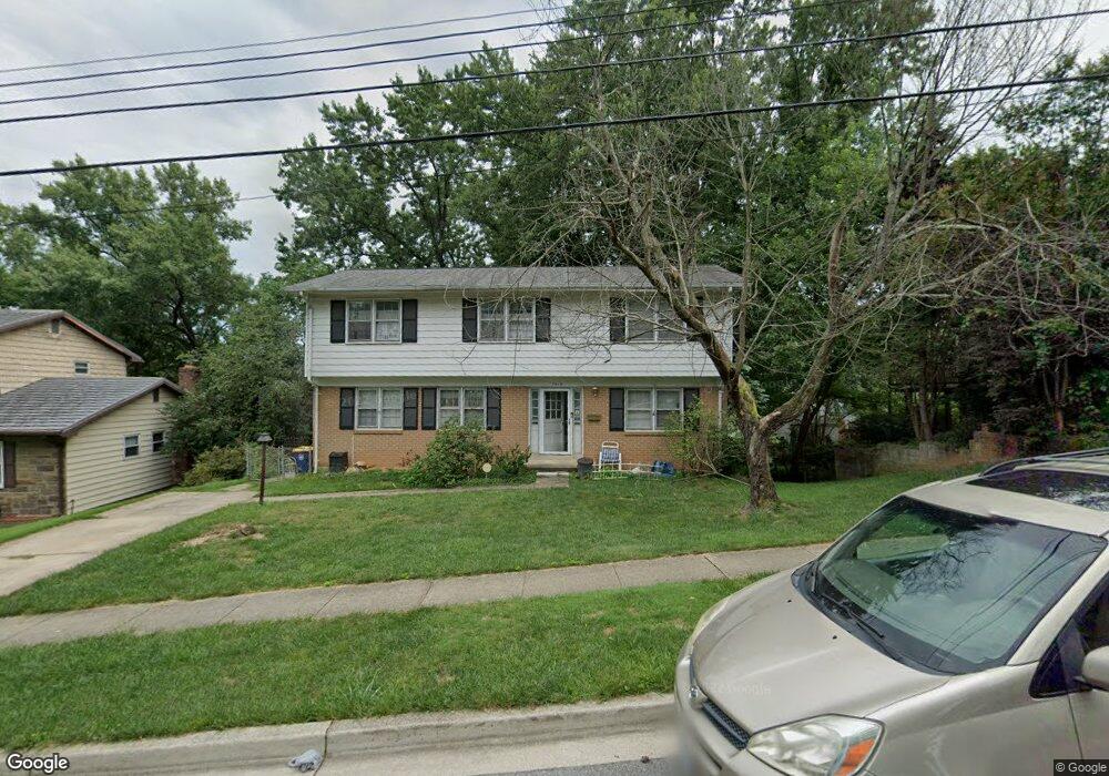 7415 Farmcrest Dr, New Carrollton, MD 20784 - photo 1