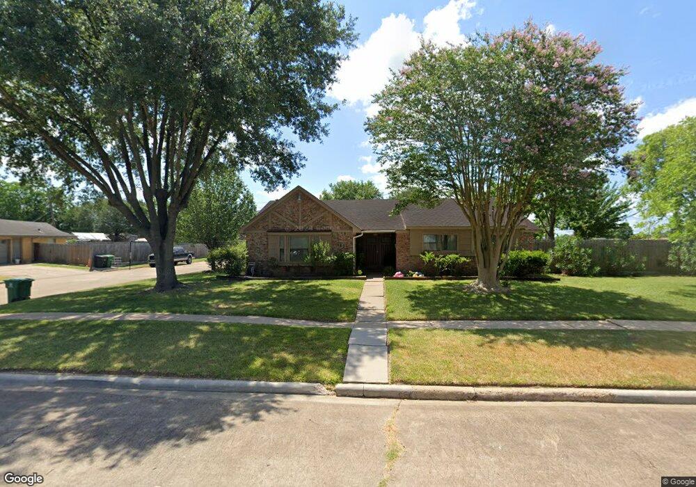 9706 Grenadier Dr, Houston, TX 77089 - photo 1
