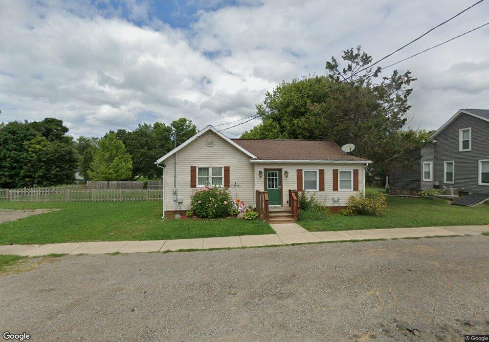 216 Saunders St, Addison, MI 49220 - photo 1