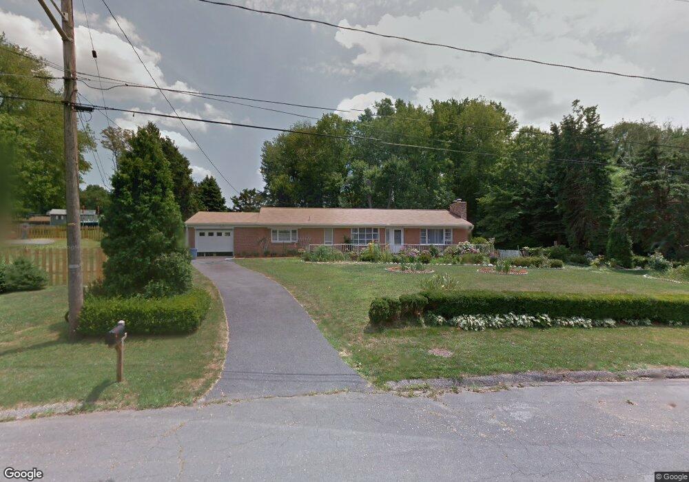 8509 Pineway Dr, Laurel, MD 20723 - photo 1