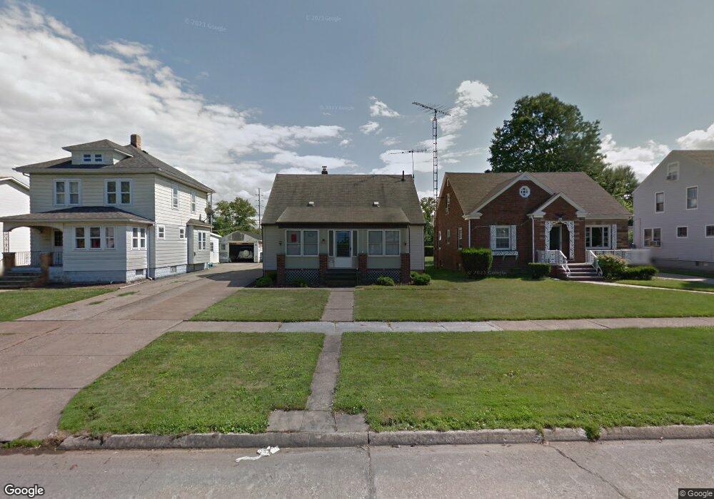 1964 E 34th St, Lorain, OH 44055 - photo 1