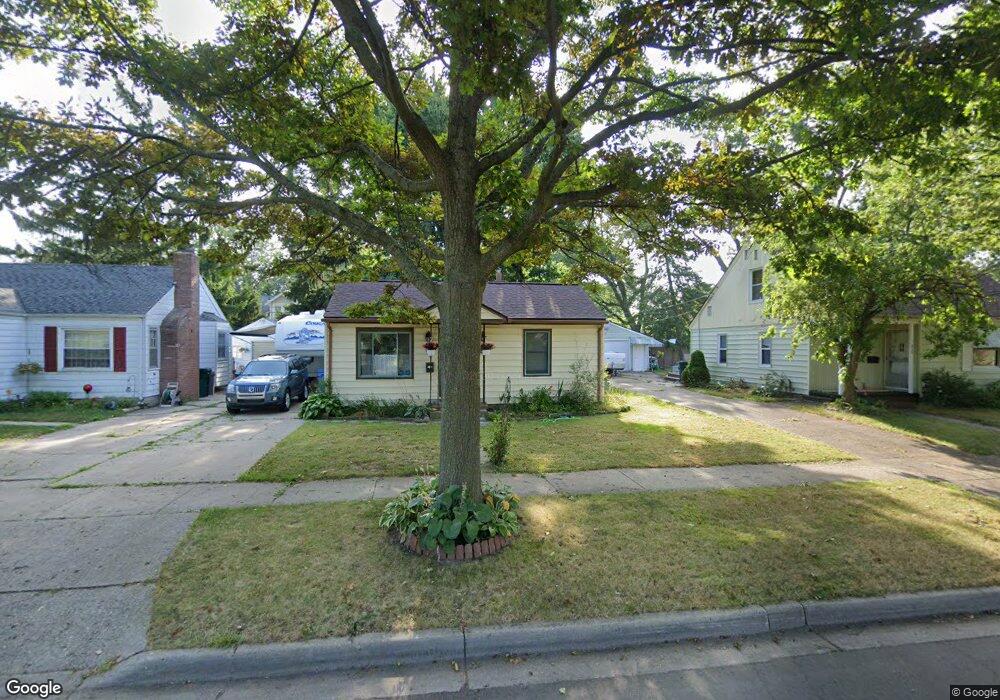 824 Stanley St, Lansing, MI 48915 - photo 1