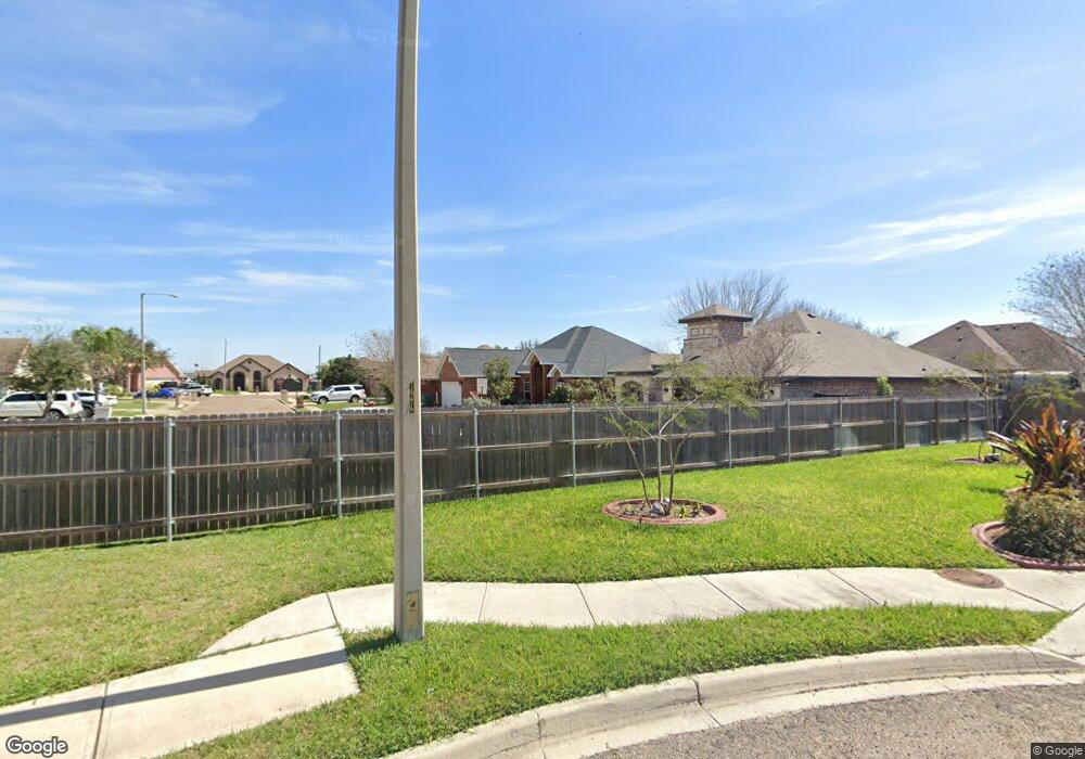 924 Scarecrow Dr, Pharr, TX 78577 - photo 1