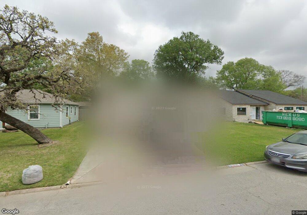 1806 Saxon Dr, Houston, TX 77018 - photo 1